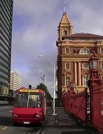 Auckland Explorer MCW MetroRider